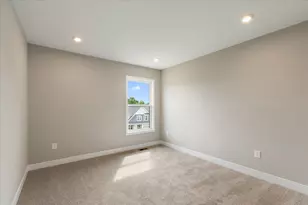 2444 Lillywood Wy, Crescent Springs, KY 41017 - Photo 24