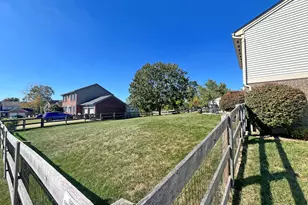 8724 Sentry Dr, Florence, KY 41042 - Photo 16