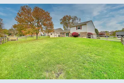 8724 Sentry Drive, Florence, KY 41042 - Photo 2