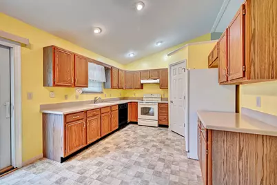 8724 Sentry Drive, Florence, KY 41042 - Photo 6