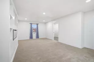 218 Center St, Florence, KY 41042 - Photo 8