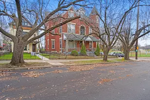 734 Garrard St, Covington, KY 41011 - Photo 2