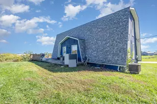 566 Summer Pointe Dr, Walton, KY 41094 - Photo 2