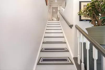 568 Riversbreeze Drive, Ludlow, KY 41016 - Photo 2