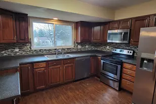 6781 Upland Ct, Florence, KY 41042 - Photo 2