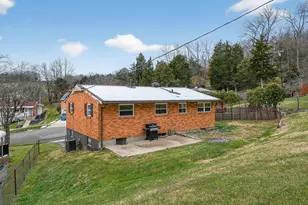 20 Elmwood Cir, Alexandria, KY 41001 - Photo 6