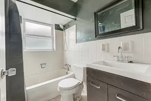 54 Pleasant Dr, Highland Heights, KY 41076 - Photo 12