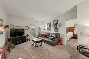 1859 Riverpointe Ct, Dayton, KY 41074 - Photo 6