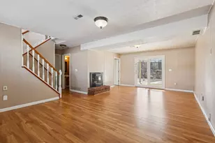 230 Merravay Dr, Florence, KY 41042 - Photo 4