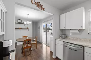 163 Raintree Rd, Florence, KY 41042 - Photo 12