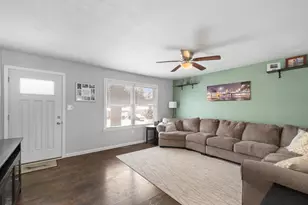 163 Raintree Rd, Florence, KY 41042 - Photo 8