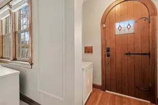 51 Pleasant Ridge Ave, Fort Mitchell, KY 41017 - Photo 2