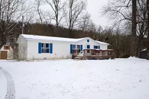 257 Locust Creek Dr, Foster, KY 41043 - Photo 4