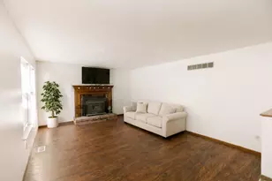 3061 Merrie Dr, Hebron, KY 41048 - Photo 6