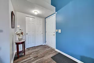 190 Langshire Ct, Florence, KY 41042 - Photo 8