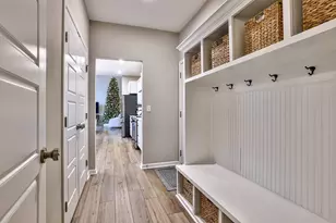 2745 White Pine Dr, Villa Hills, KY 41017 - Photo 14