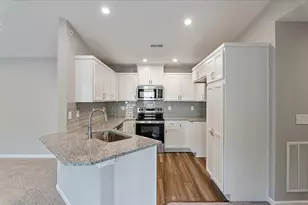 552 Station Dr, Ludlow, KY 41016 - Photo 2