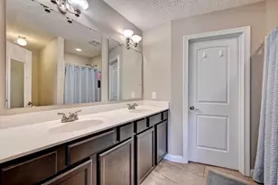 8849 Sentry Dr, Florence, KY 41042 - Photo 18