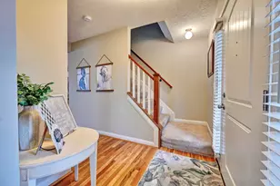 8849 Sentry Dr, Florence, KY 41042 - Photo 4