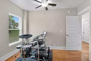 517 W 10th St, Newport, KY 41071 - Photo 36