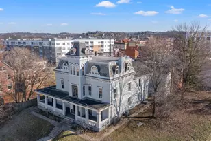 24 E 3rd St, Newport, KY 41071 - Photo 1