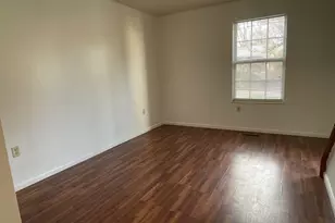 3221 Woodward St, Erlanger, KY 41018 - Photo 2