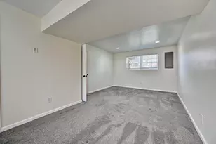 446 Ripple Creek Dr, Elsmere, KY 41018 - Photo 20