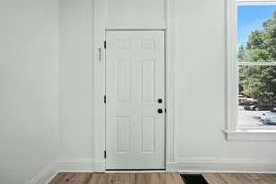 310 W 10th St, Newport, KY 41071 - Photo 6