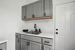 310 W 10th St, Newport, KY 41071 - Photo 18