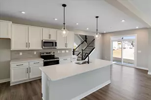 3888 Emerald Isle Dr, Union, KY 41091 - Photo 2