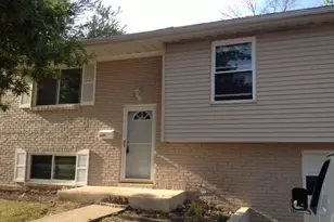 7058 Manderlay Dr, Florence, KY 41042 - Photo 2