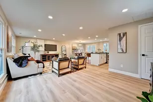 46 Waterside Way, Covington, KY 41017 - Photo 2