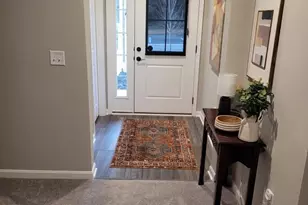 648 Foxhill Dr, Crescent Springs, KY 41017 - Photo 2