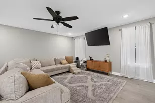 142 Arlington Ct, Williamstown, KY 41097 - Photo 2