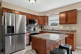 10362 Petersburg Ct, Independence, KY 41051 - Photo 4