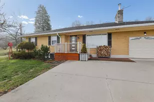 5870 Mary Ingles Hwy, Melbourne, KY 41059 - Photo 2