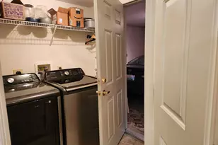 6965 Parkview Dr, Florence, KY 41042 - Photo 6