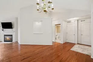 2495 Fountain Pl, Fort Mitchell, KY 41017 - Photo 6
