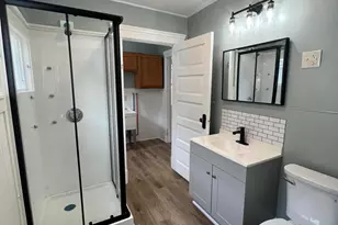 136 E 43rd St, Covington, KY 41015 - Photo 6