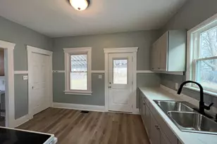 136 E 43rd St, Covington, KY 41015 - Photo 8