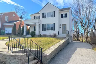 27 Sunnymede Dr, Fort Mitchell, KY 41017 - Photo 2