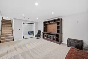 1815 Mountainview Ct, Florence, KY 41042 - Photo 8