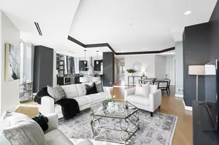 1 Roebling Wy, Covington, KY 41011 - Photo 2