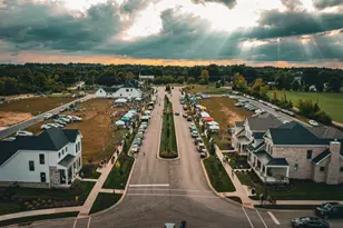 2432 Rivers Pointe Dr, Hebron, KY 41048 - Photo 10