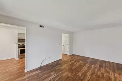 3 Highland Meadows Drive #8, Highland Heights, KY 41076 - Photo 8