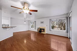 104 N Watchtower Dr, Wilder, KY 41076 - Photo 2