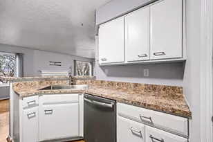 104 N Watchtower Dr, Wilder, KY 41076 - Photo 4