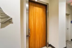 1 Roebling Wy, Covington, KY 41011 - Photo 2