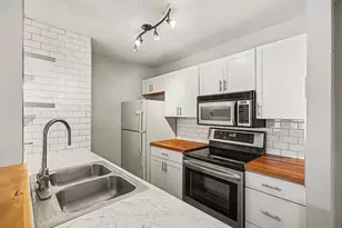 30 Woodland Hills Dr, Southgate, KY 41071 - Photo 4