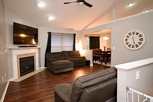 2742 Coachlight Ln, Burlington, KY 41005 - Photo 2